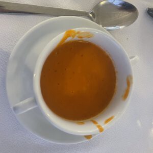 Frische Tomatensuppe im Restaurant