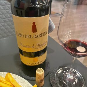 ein Glas Wein zum