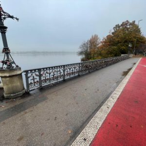 Brücke mit Liebesschlössern