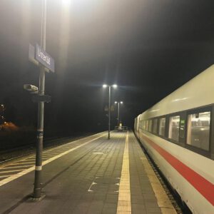 Bahnhof Unterlüß bei Nacht